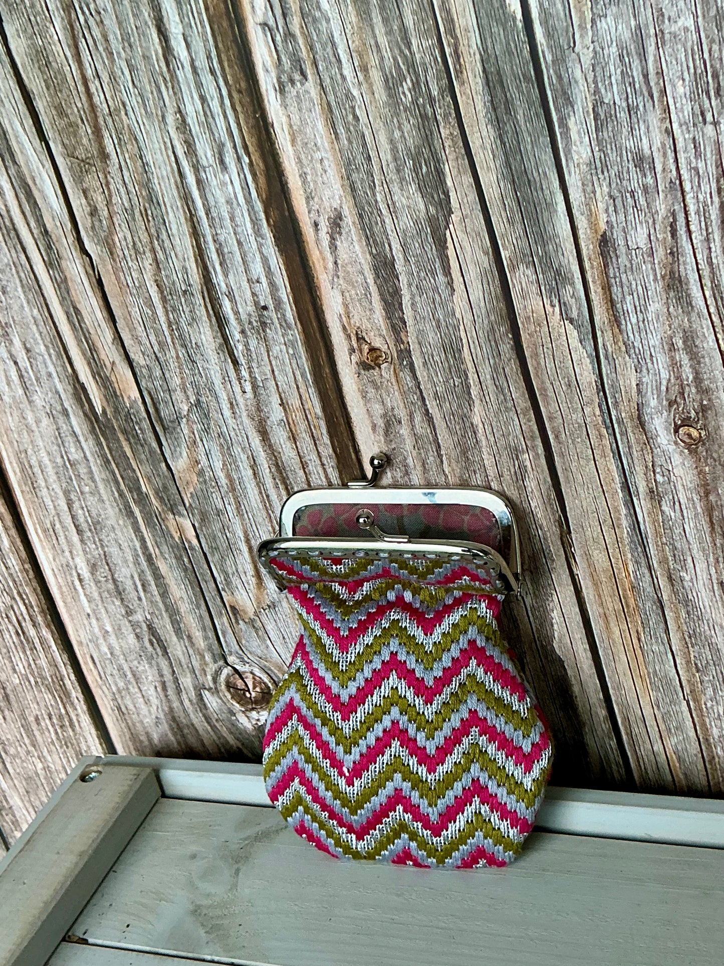 Bargello purse embroidery kit